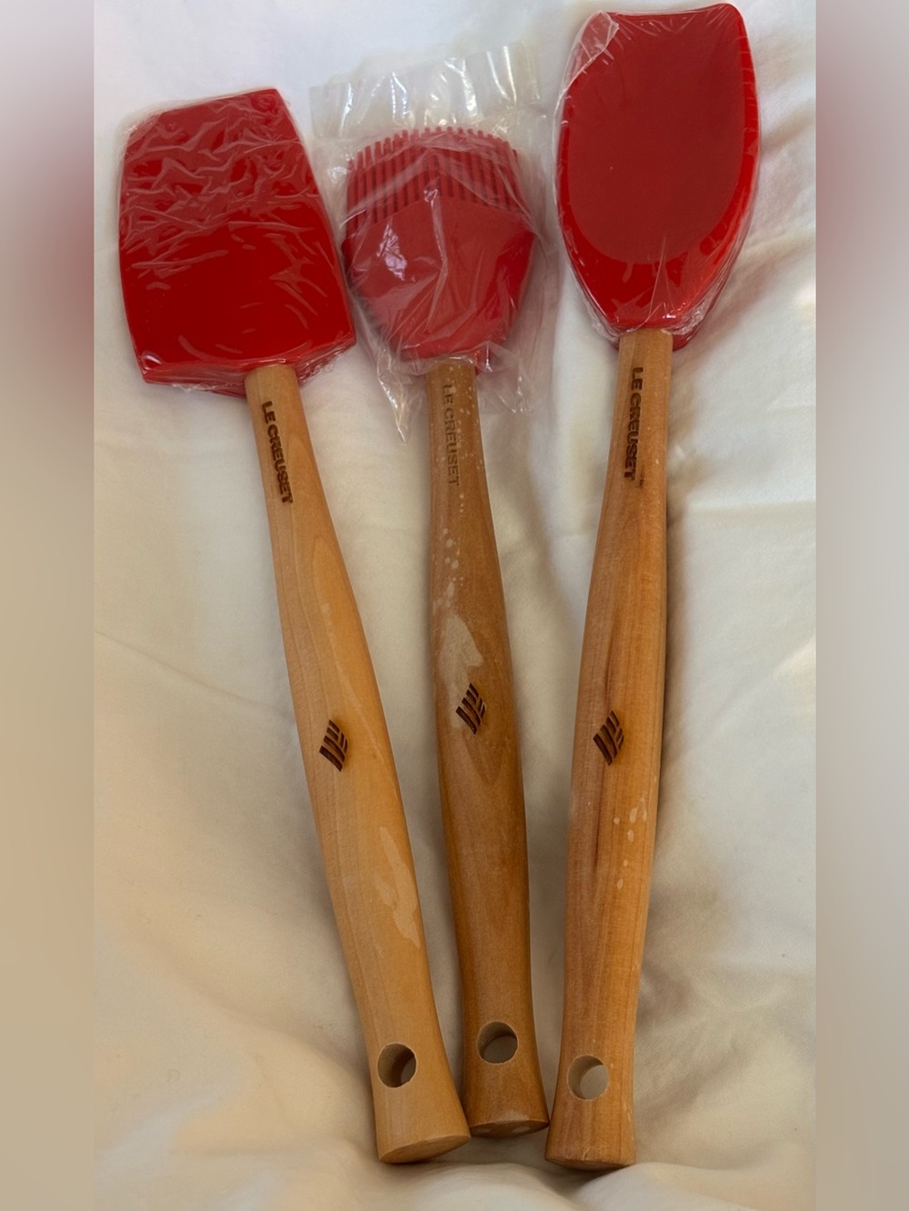 Le Creuset Silicone Spatula Set Red Cherry Wood Handle Kitchen Utensils Set of 3